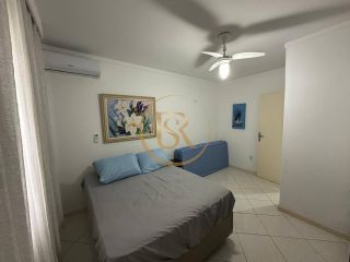 Apartamento à venda no bairro Meia Praia