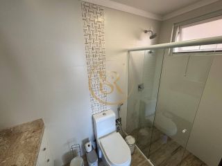 Casa vista mar disponível para locação anual.