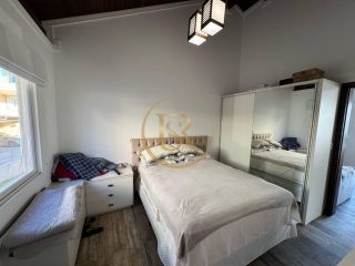 Casa vista mar disponível para locação anual.