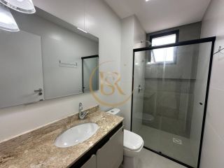 Apartamento na Meia Praia lazer diferenciado