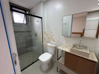 Apartamento na Meia Praia lazer diferenciado