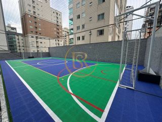 Apartamento na Meia Praia lazer diferenciado