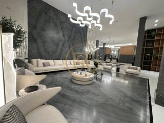 Apartamento na Meia Praia lazer diferenciado