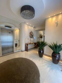 Apartamento disponível para locação anual na Meia Praia 120 m² com lazer