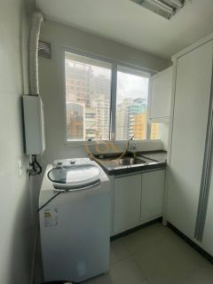 Apartamento disponível para locação anual na Meia Praia 120 m² com lazer