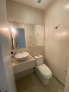 Apartamento disponível para locação anual na Meia Praia 120 m² com lazer