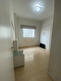 Apartamento disponível para locação anual na Meia Praia 120 m² com lazer