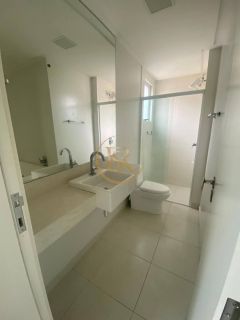 Apartamento disponível para locação anual na Meia Praia 120 m² com lazer