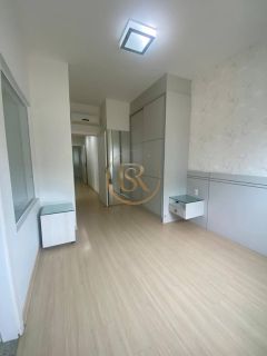 Apartamento disponível para locação anual na Meia Praia 120 m² com lazer