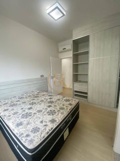 Apartamento disponível para locação anual na Meia Praia 120 m² com lazer