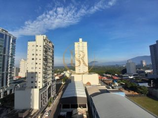 Sua nova moradia na Meia praia