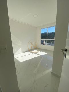 Apartamento disponível para locação anual com lazer completo no Morretes