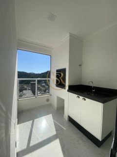 Apartamento disponível para locação anual com lazer completo no Morretes