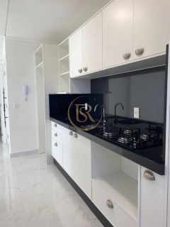 Apartamento disponível para locação anual com lazer completo no Morretes