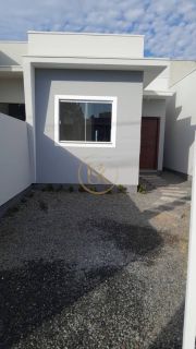 Casa pronta por 370 mil em Tijucas