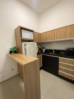 Sala comercial no coração de Meia Praia