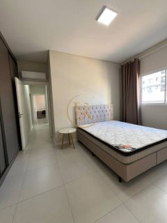 Apartamento finamente mobiliado no Perequê