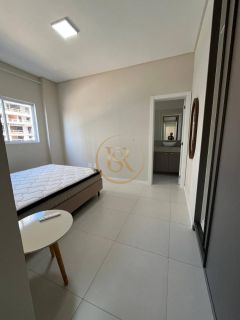 Apartamento finamente mobiliado no Perequê