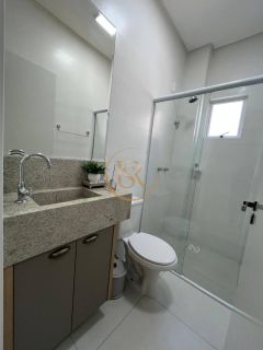 Apartamento finamente mobiliado no Perequê