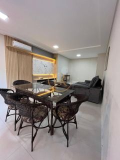 Apartamento finamente mobiliado no Perequê