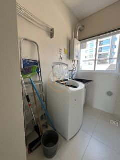 Apartamento finamente mobiliado no Perequê