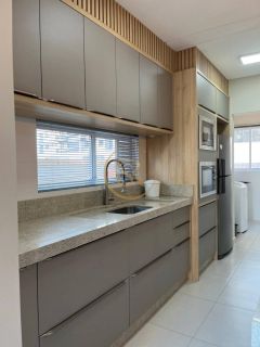 Apartamento finamente mobiliado no Perequê