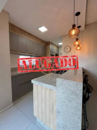 Apartamento finamente mobiliado no Perequê