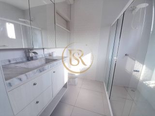 Casa Triplex disponivel para locação anual