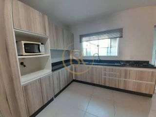 Casa Triplex disponivel para locação anual