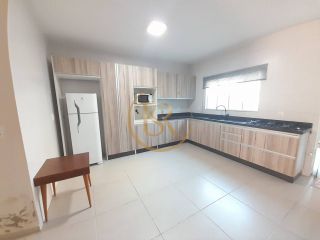 Casa Triplex disponivel para locação anual