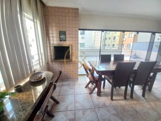 Locação de cobertura a 250 metros do mar