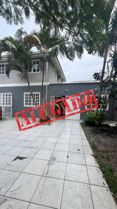 Casa para locação anual