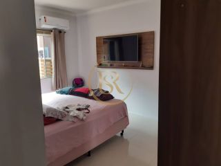 Casa disponível para locação anual no Perequê.