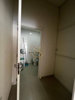 Sala comercial na Meia Praia