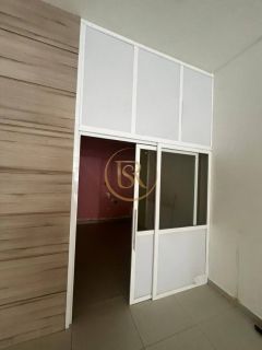 Sala comercial na Meia Praia