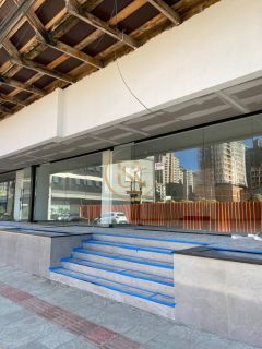 Ampla sala comercial no Morretes