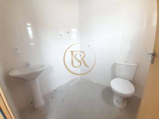 Sala térrea comercial disponível para locação anual no centro de Porto Belo