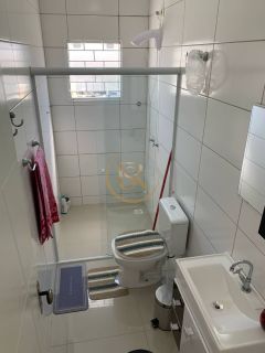 Sobrado à venda no Perequê