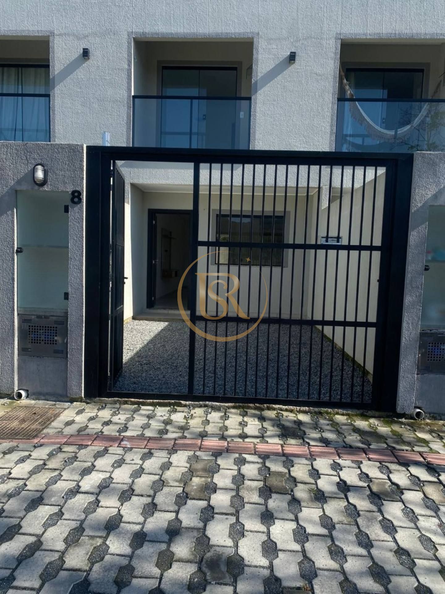 Sobrado à venda no bairro Vila Nova em Porto Belo