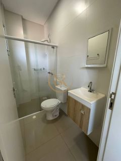 Apartamento semi-mobiliado 