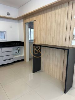 Apartamento semi-mobiliado 