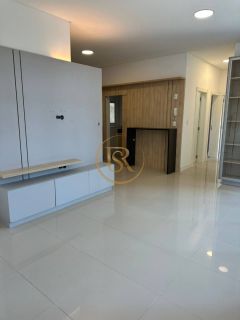 Apartamento semi-mobiliado 