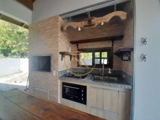 Casa à venda no Alto Perequê