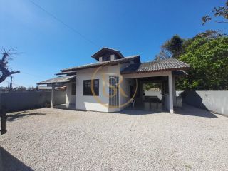 Casa à venda no Alto Perequê