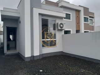 Casa pronta por 400 mil em Tijucas
