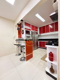 Casa Para Temporada com 05 quartos 04 suítes no bairro Perequê em Porto Belo