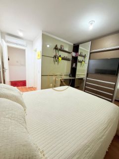 Casa Para Temporada com 05 quartos 04 suítes no bairro Perequê em Porto Belo