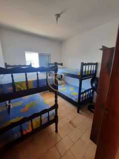 Casa na avenida da praia do perequê disponível para temporada