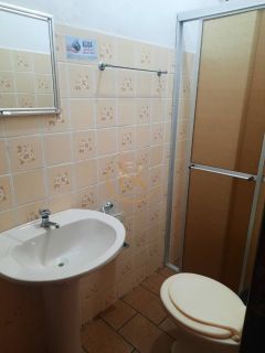 Casa na avenida da praia do perequê disponível para temporada