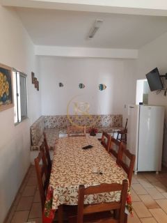 Casa na avenida da praia do perequê disponível para temporada